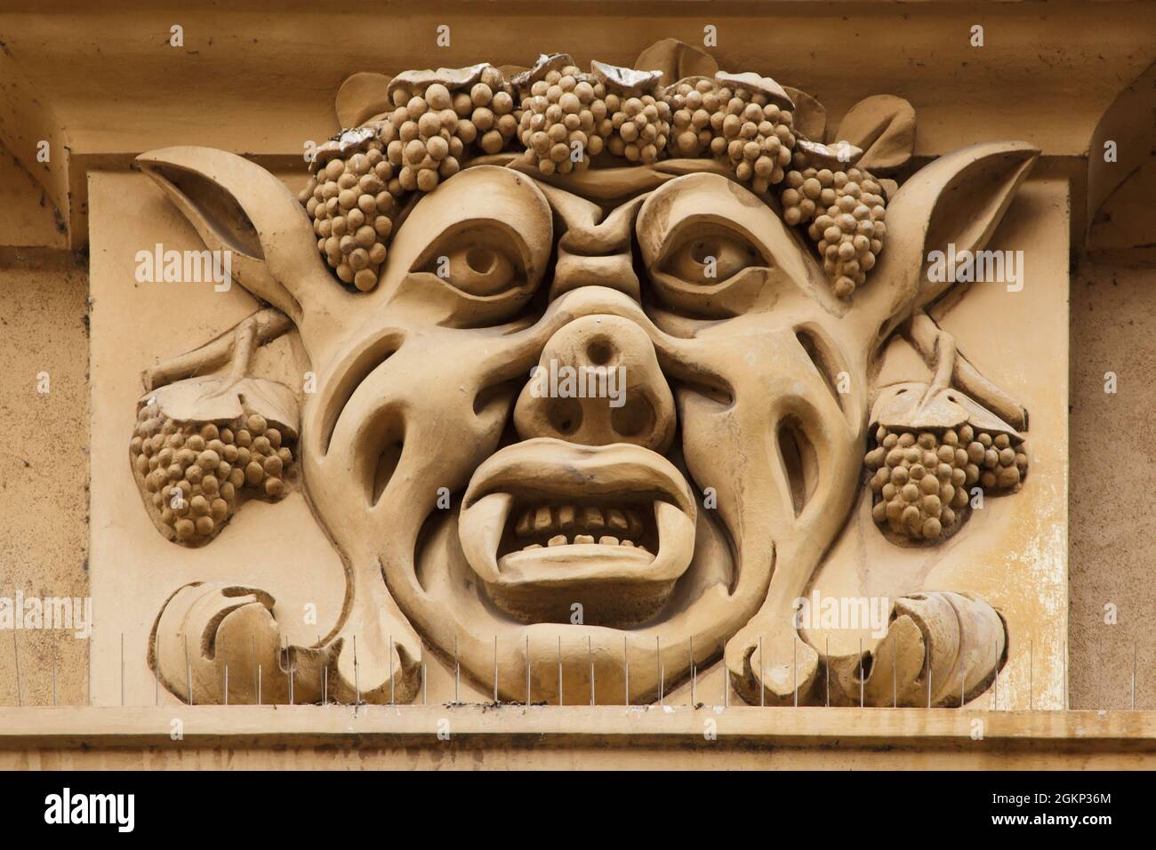 Mascaron baroque sur la façade ouest du Clementinum (Klementinum) à Staré Město (vieille ville) à Prague, République tchèque. Banque D'Images