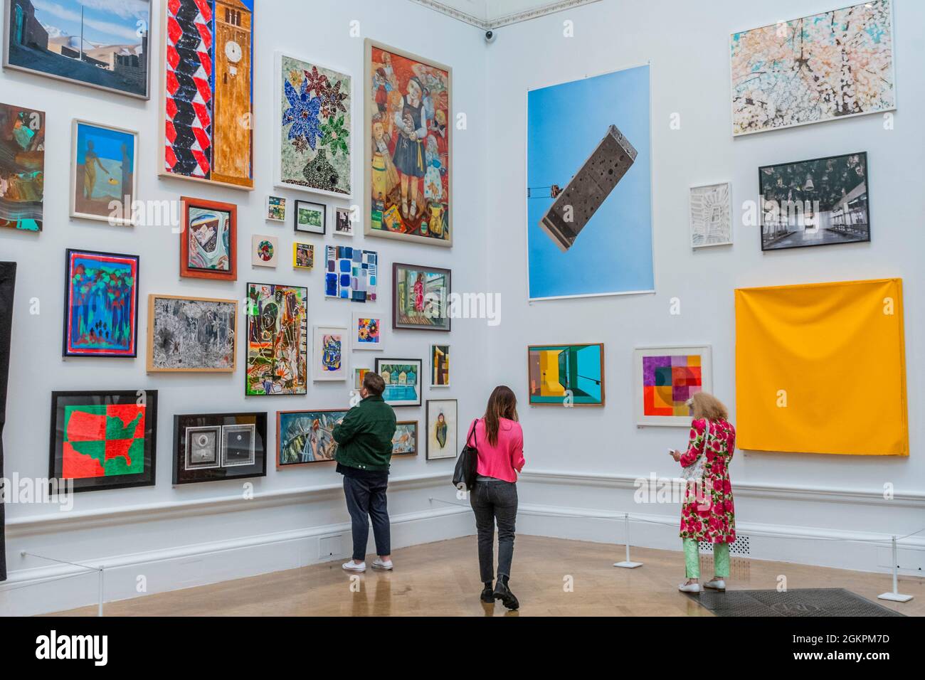 Londres, Royaume-Uni. 15 septembre 2021. L'exposition d'été 2021 de l'Académie royale (RA) coordonnée par Yinka Shonibare RA. Il explore le thème de la « magie de la récupération » pour célébrer la joie de créer l'art. Il comprend environ 1400 œuvres d'artistes émergents et établis. Crédit : Guy Bell/Alay Live News Banque D'Images