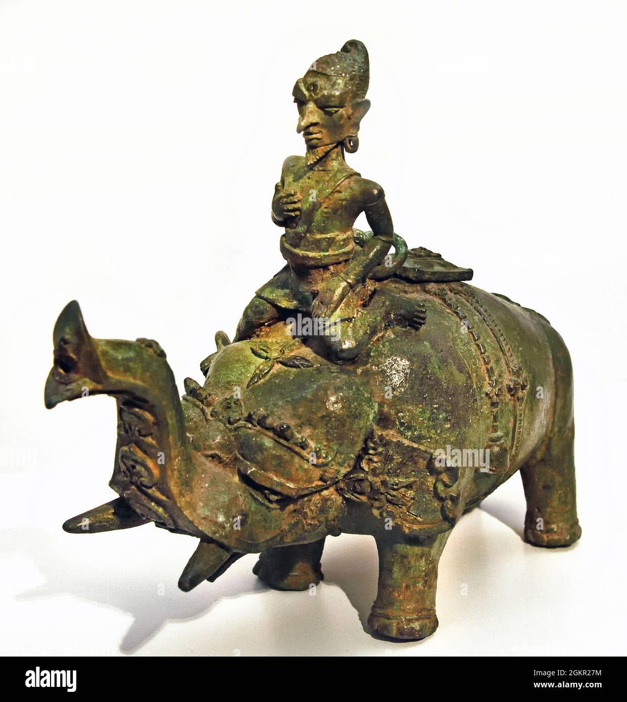 Récipients à eau, 1300 - 1500, bronze, 20,5 cm × 24,9 cm × 12,3 cm, conteneur à eau East Java Indonésie qui ont été utilisés pour verser de l'eau sur des personnages saints. À la carafe en forme d'éléphant, l'eau est versée à travers le tronc. , Indonésie, Banque D'Images