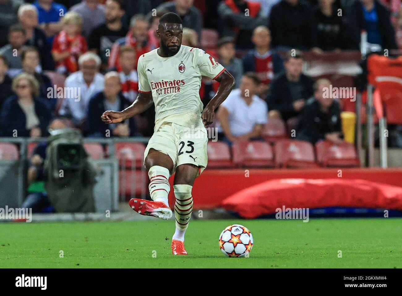 Fikayo Tomori #23 de l'AC Milan en action pendant le match Banque D'Images