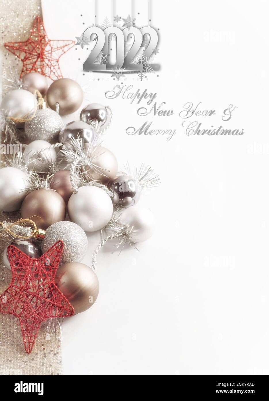 Joyeux Noël et bonne année 2022 carte de voeux sur fond blanc Photo Stock -  Alamy