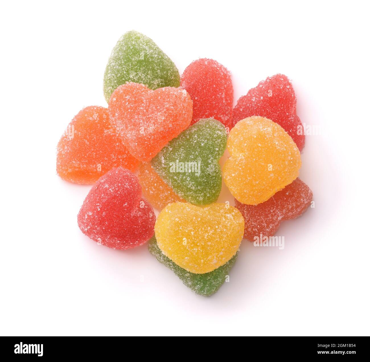 Vue de dessus des bonbons en gelée de marmelade de fruits en forme de coeur isolés sur blanc Banque D'Images