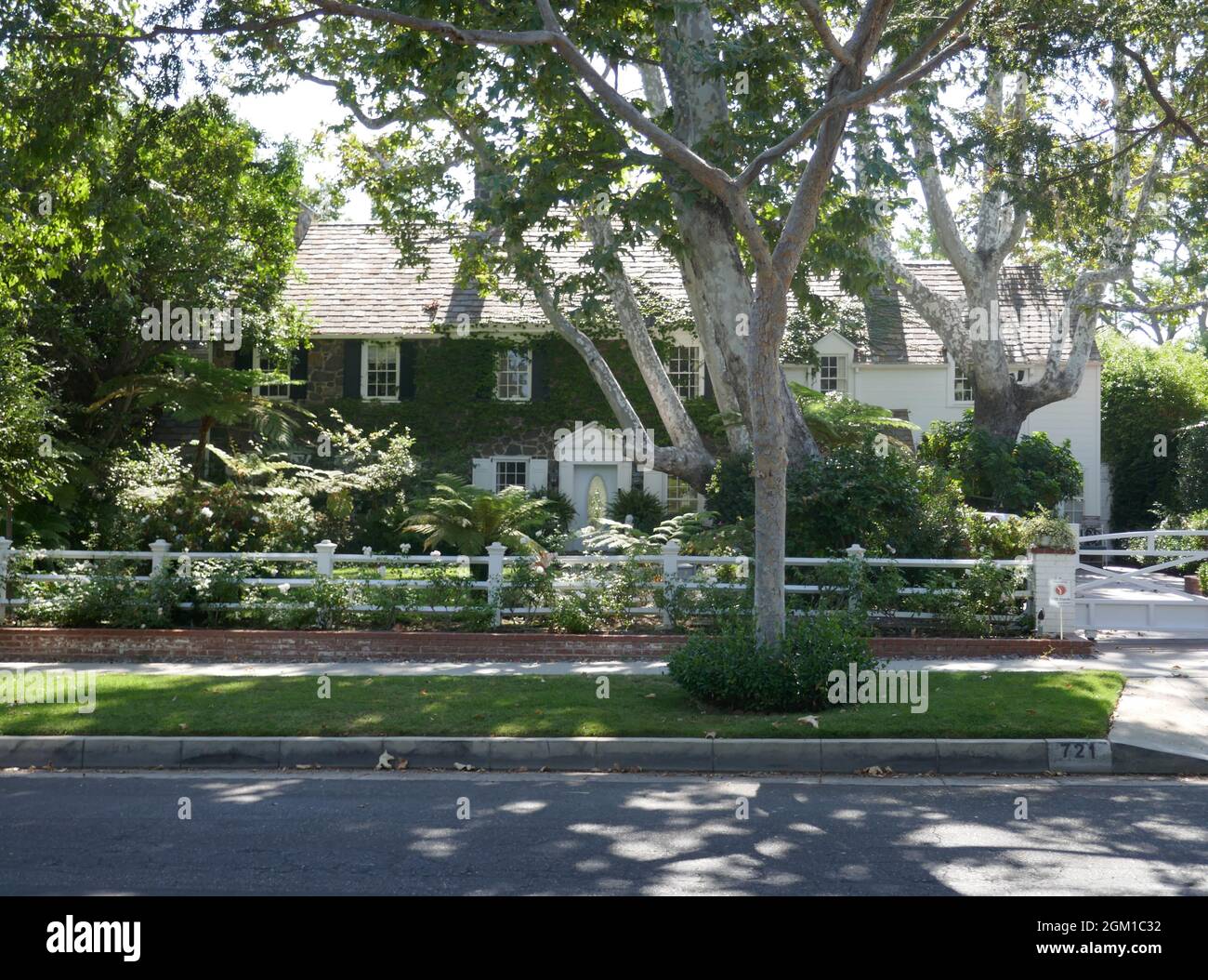 Beverly Hills, Californie, États-Unis 6 septembre 2021 Une vue générale de l'atmosphère des acteurs James Adams et Peter Adams ancien domicile/maison au 721 N. Elm Drive le 6 septembre 2021 à Beverly Hills, Californie, États-Unis. Photo par Barry King/Alay stock photo Banque D'Images