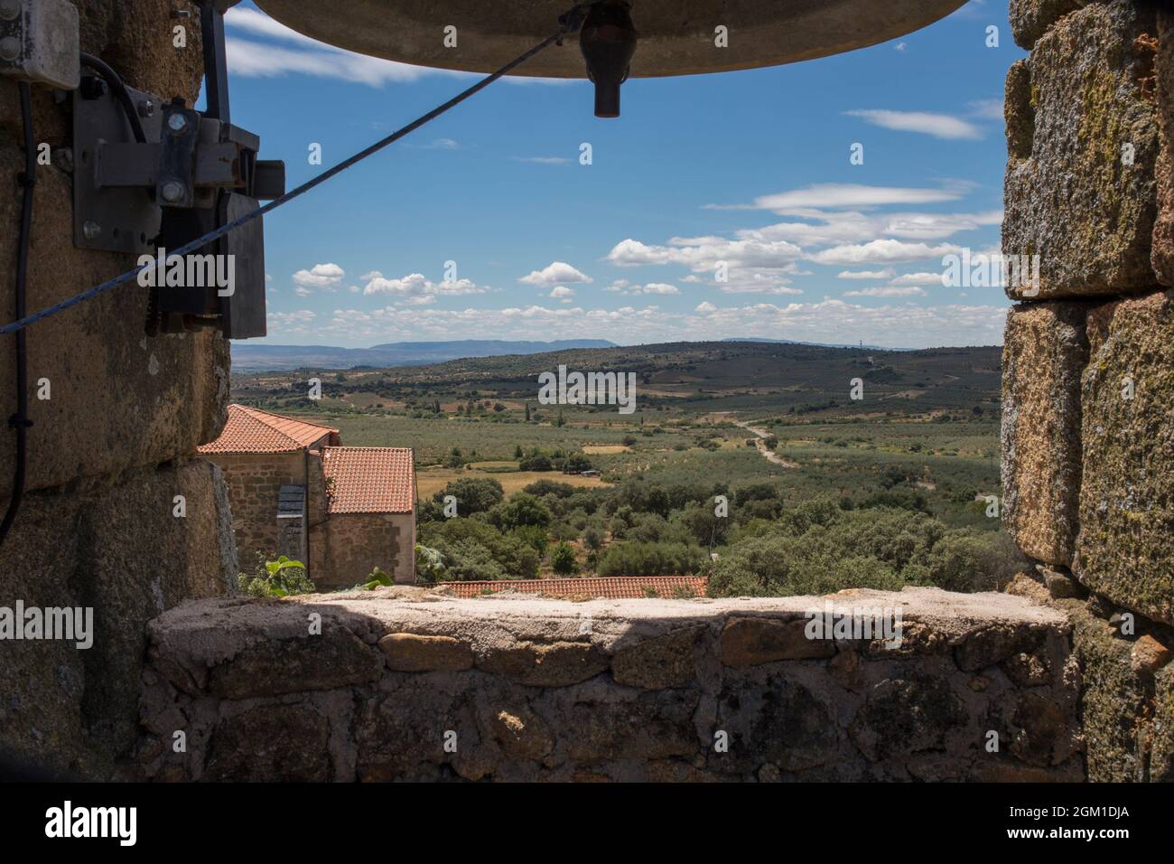Vue sur les champs d'Aceituna depuis le clocher. Village rural dans la vallée d'Algon. Caceres, Estrémadure, Espagne Banque D'Images