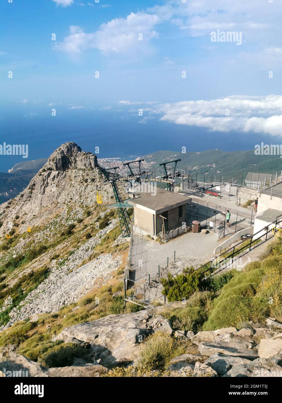 Montagne de Monte Capanne à l'île d'Elbe en Italie. Le pic est accessible en cabinlift depuis la ville de Marciana Banque D'Images