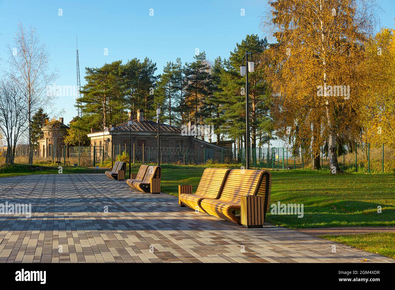 Autoroute Citadel. La ville de Kronstadt. Russie. 31 octobre 2021. Parc public 'Island of forts'. Un nouveau groupe culturel urbain de Kronstadt a consacré t Banque D'Images