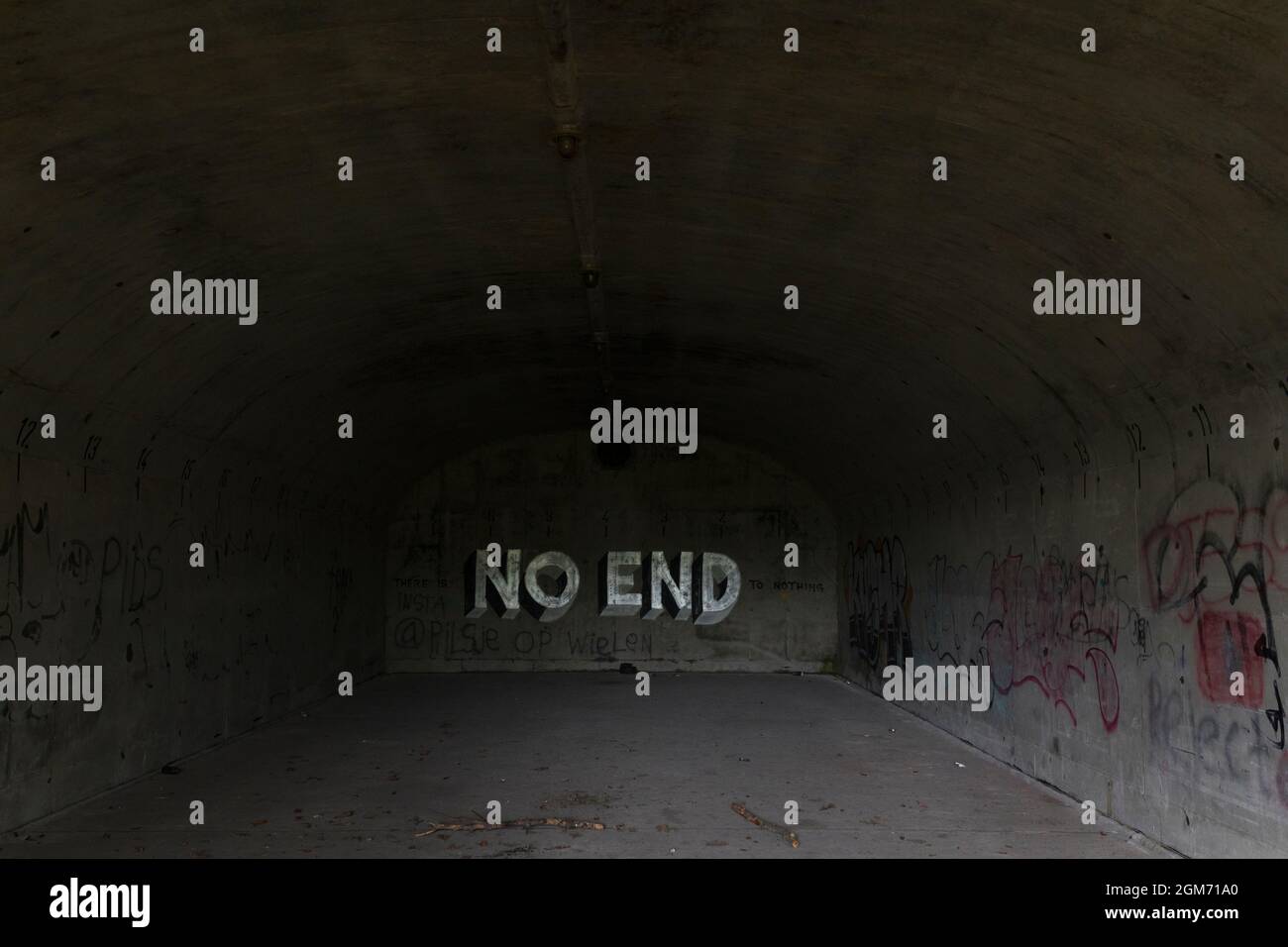 Intérieur des bunkers de munitions allemandes abandonnés utilisés pendant la guerre froide en Belgique Banque D'Images