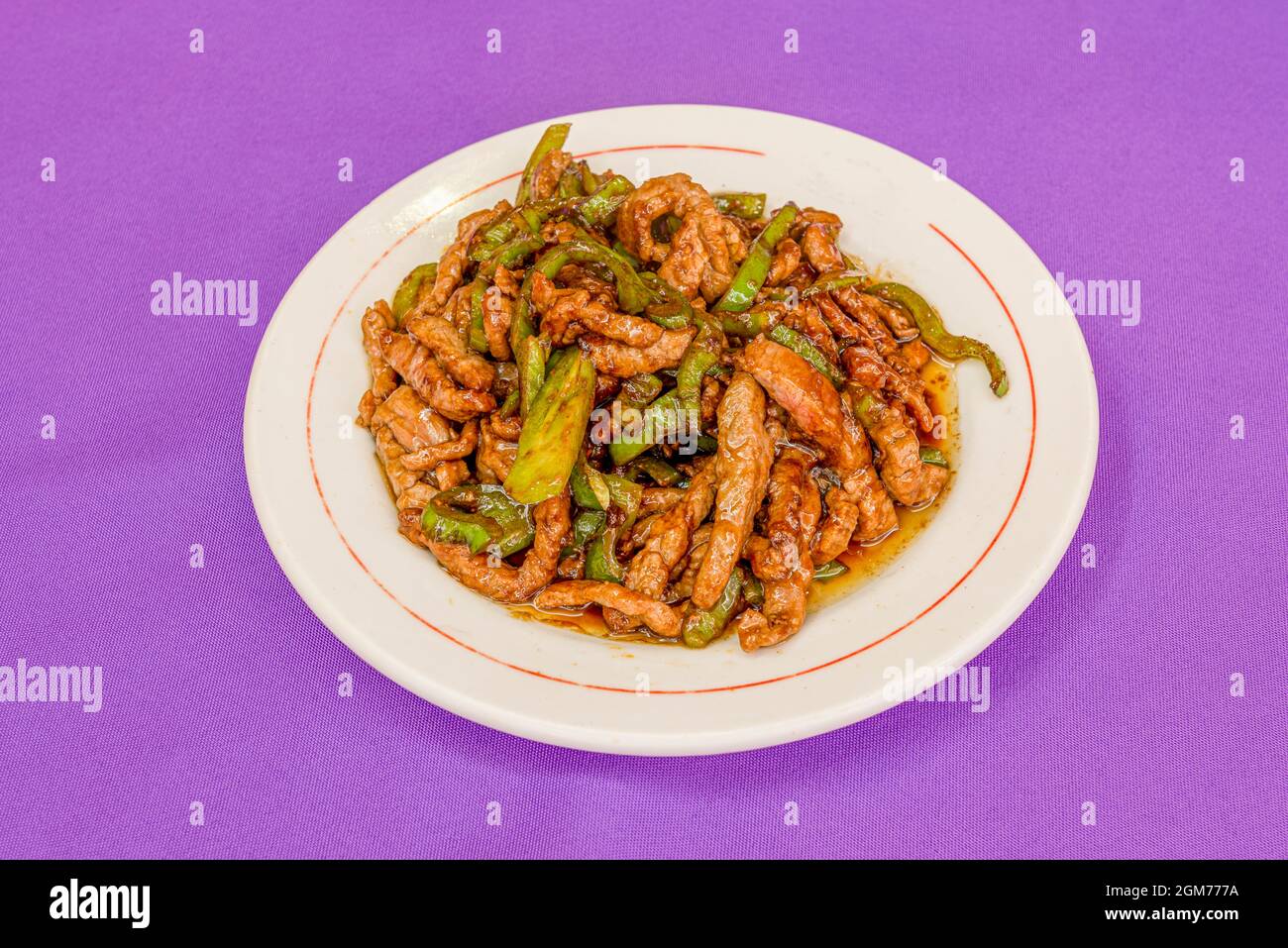 Fry lanières de bœuf au wok Photo Stock - Alamy