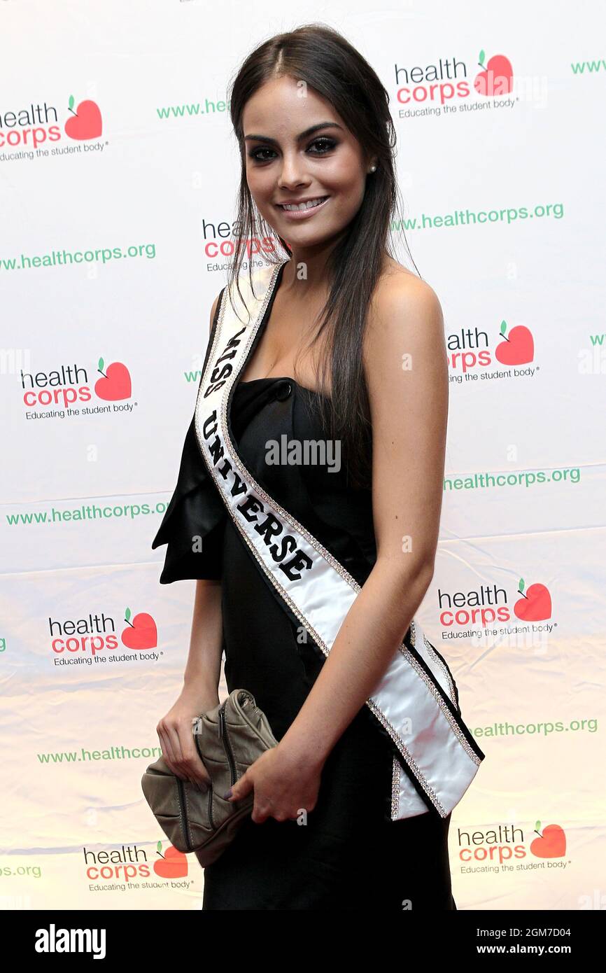 New York, NY, États-Unis. 13 avril 2011. Miss Universe, Ximena Navarrete au HealthCorps 2011, au Gala du jardin, au Musée Intrepid Sea-Air-Space. Crédit : Steve Mack/Alamy Banque D'Images