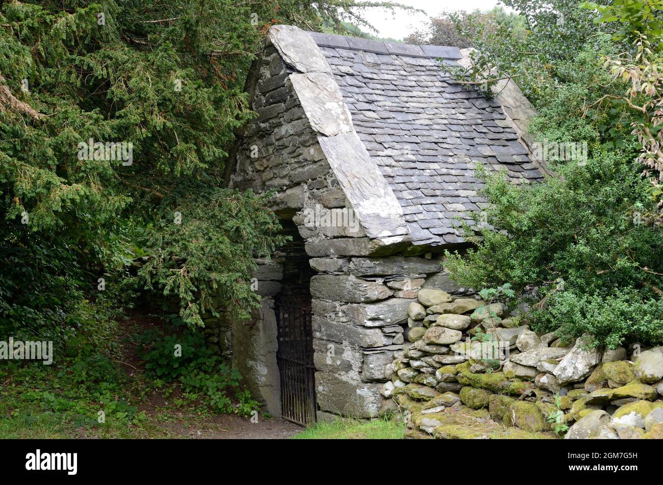 Porte Lych à l'église Saint Mehangell datant de la fin du XVIe siècle ou du début du XVIIe siècle Pennant Melangell Powys Wales Cymru Royaume-Uni Banque D'Images