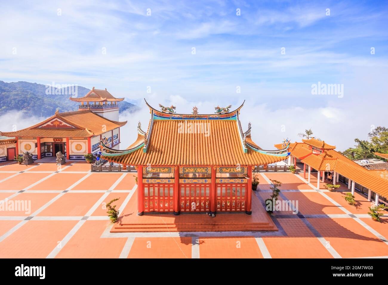 Pagode au temple Chin Swee, Genting Highland est une célèbre attraction touristique près de Kuala Lumpur. Au cours de cette photo, prenez un brouillard épais et la température i Banque D'Images