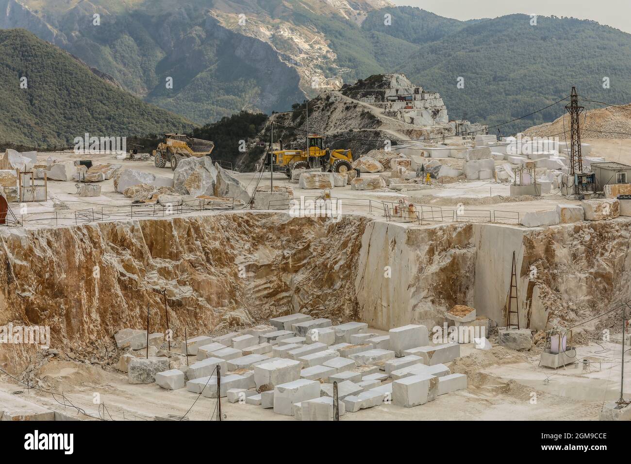 CARRIÈRES DE MARBRE DE CARRARA, ITALIE Banque D'Images