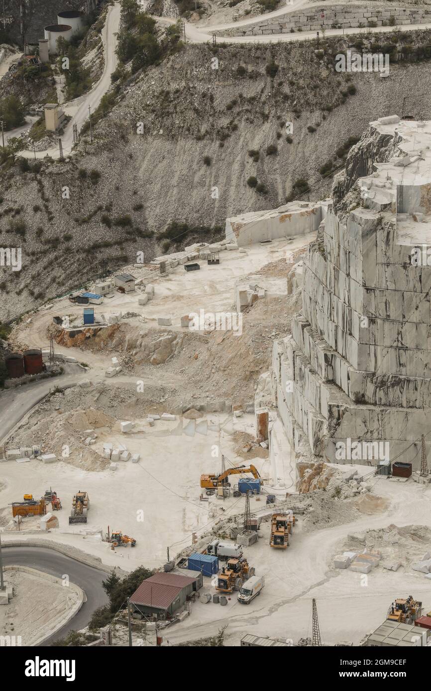 CARRIÈRES DE MARBRE DE CARRARA, ITALIE Banque D'Images