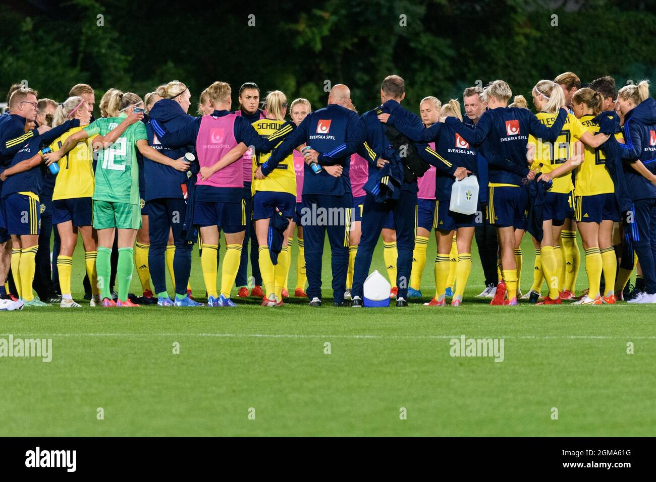 Senec, Slovaquie. 17 septembre 2021. Équipe suédoise après le match de qualification de la coupe du monde des femmes entre la Slovaquie et la Suède au NTC Senec, Slovaquie. Crédit: SPP Sport presse photo. /Alamy Live News Banque D'Images