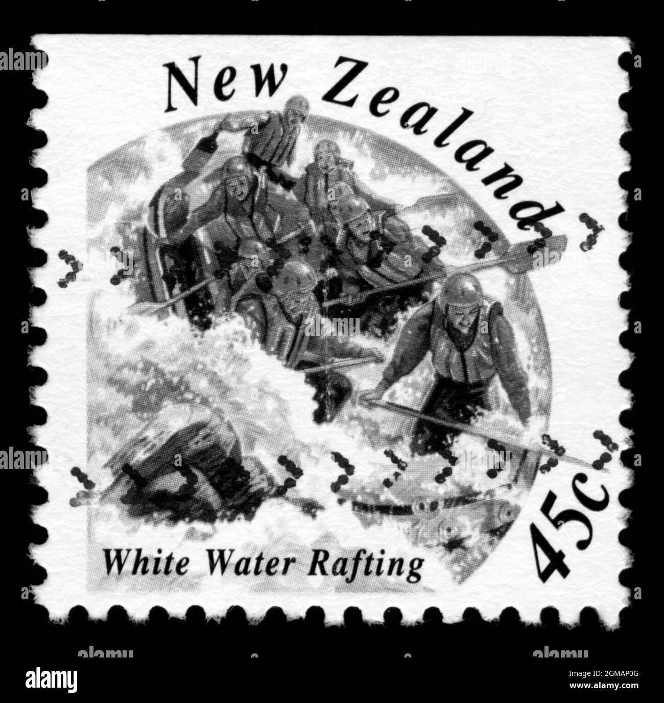 Timbre imprimé en Nouvelle-Zélande, rafting en eau vive, sport Banque D'Images
