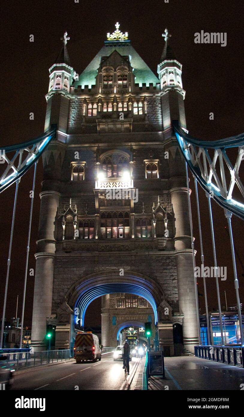 Tower, Tower Bridge de nuit, Londres, Royaume-Uni Banque D'Images