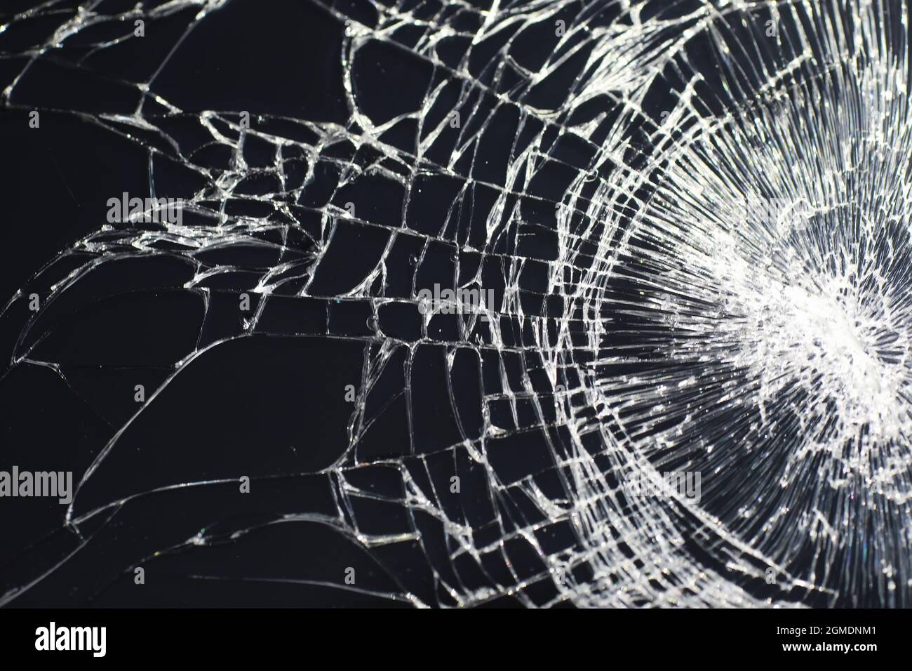 Fissure sur la vitre. Écran cassé. Téléphone cassé. Arrièreplan en — free download