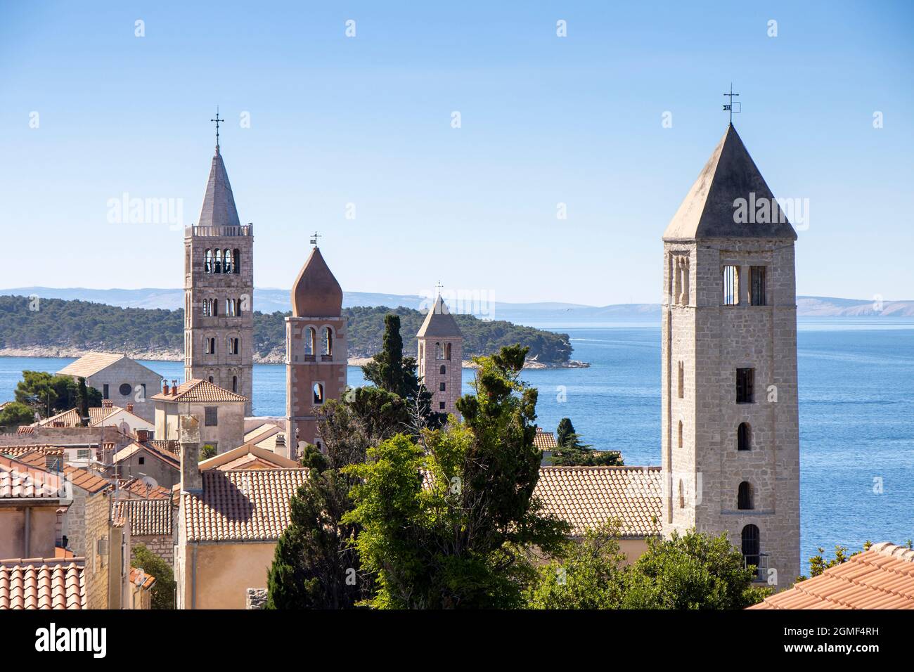 Célèbre belle ville de Rab sur l'île de Rab en Croatie. Banque D'Images