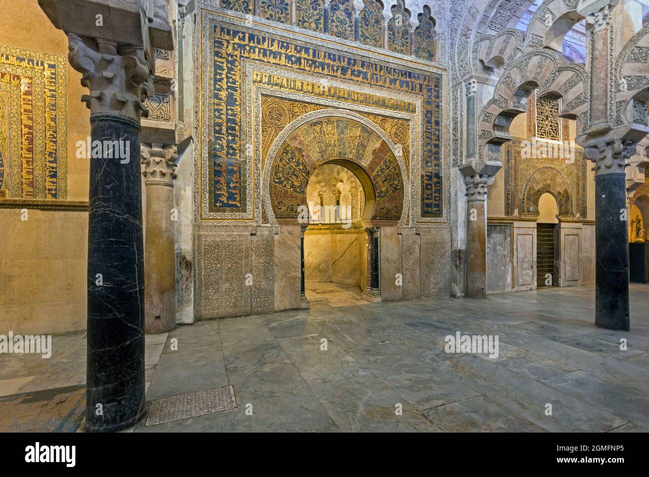 Cordoue, province de Cordoue, Andalousie, sud de l'Espagne. Intérieur de la mosquée, la Mezquita, montrant le Mihrab, le point le plus proche de la Mecque que le Banque D'Images
