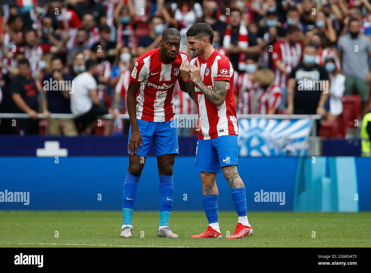 Geoffrey Kondogbia de l'Atletico de Madrid avec Rodrigo de Paul de l'Atletico de Madrid pendant le match de la Liga entre l'Atletico de Madrid et le Club Athlétique Bilbao au stade Wanda Metropolitano à Madrid, en Espagne. Banque D'Images