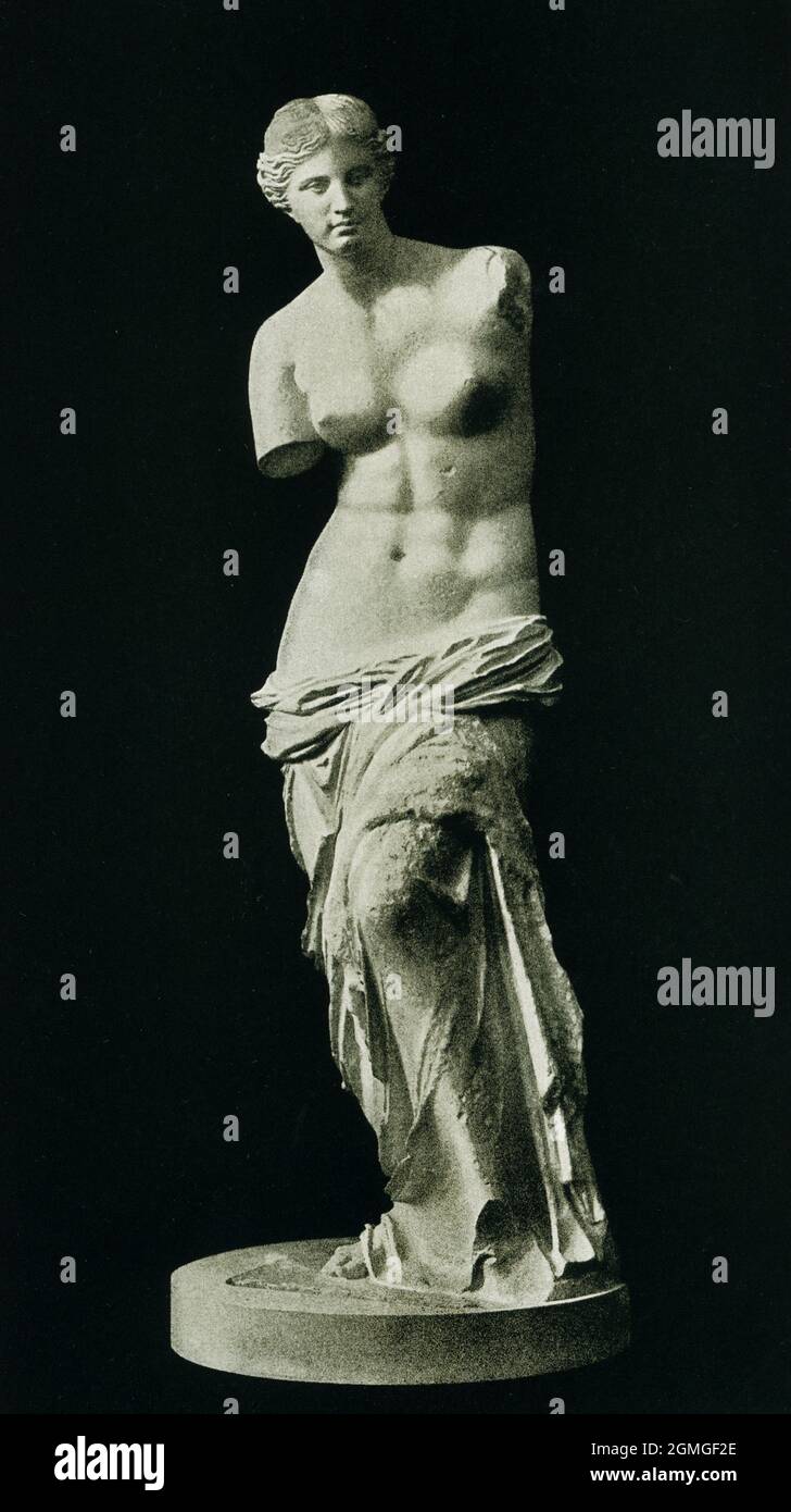 Vénus de Milo se réfère à une ancienne statue communément pensée pour représenter Aphrodite. Il est maintenant logé à Paris au Louvre. Elle a été sculptée en marbre par Alexandros, un sculpteur d'Antioche sur la rivière Maeander vers 150 avant JC. Elle a été trouvée en morceaux sur l'île Egée de Melos le 8 avril 1820, et a ensuite été présentée à Louis XVIII, qui l'a ensuite fait don au Louvre en 1821. Banque D'Images