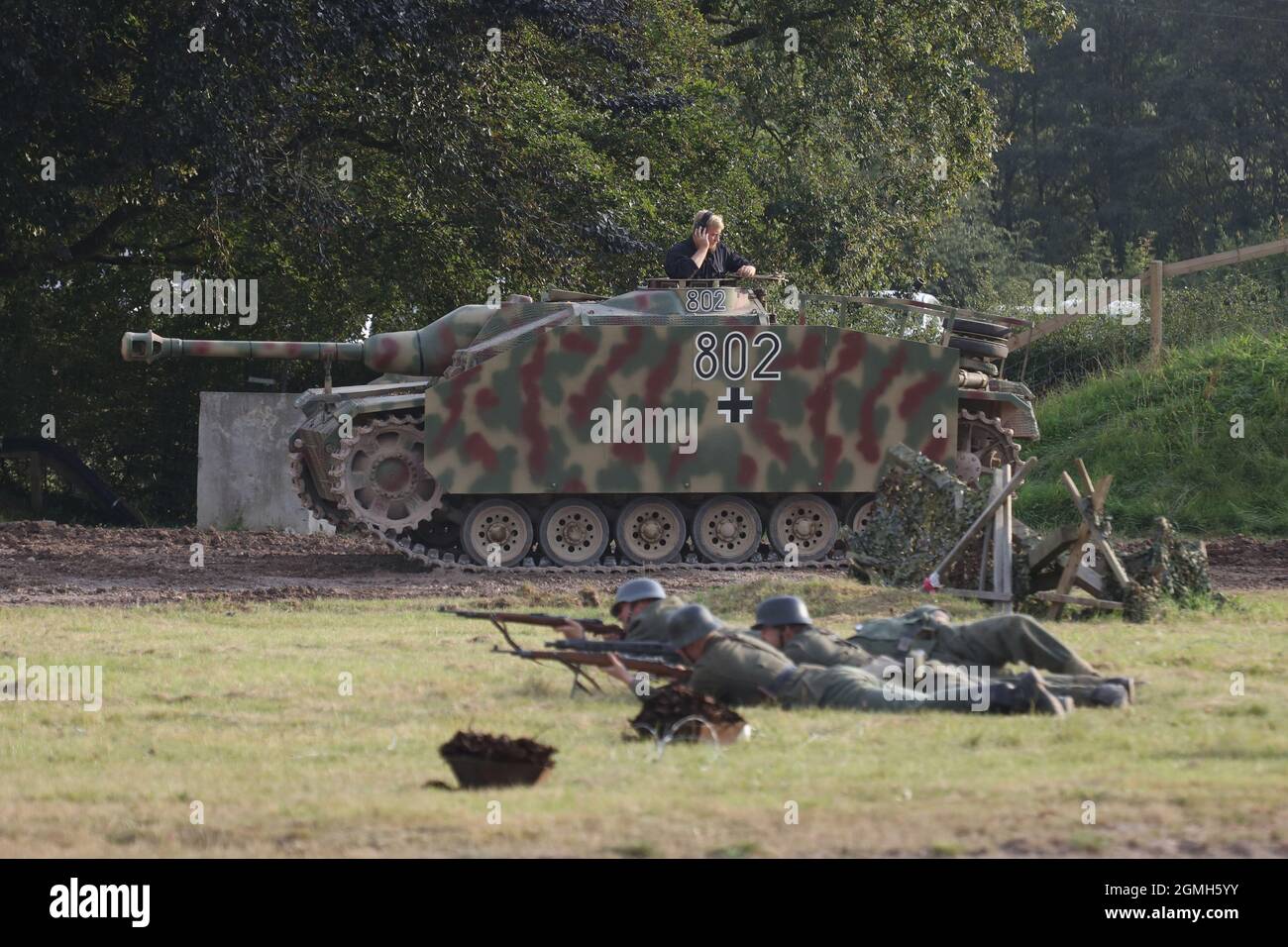 Fusil d'assaut StuG III WW2. Un fusil d'assaut allemand Sturmgeschütz III en action lors d'une démonstration au Bovington Tank Museum, Dorset, Royaume-Uni Banque D'Images