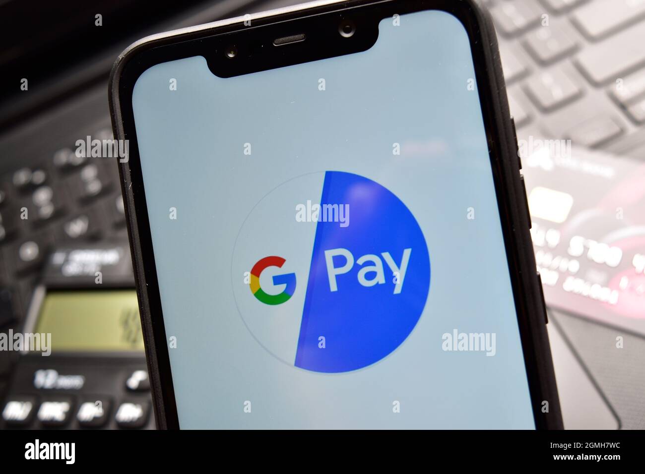 New Delhi, Inde - 22 décembre 2019 : logo Google Pay sur smartphone Banque D'Images