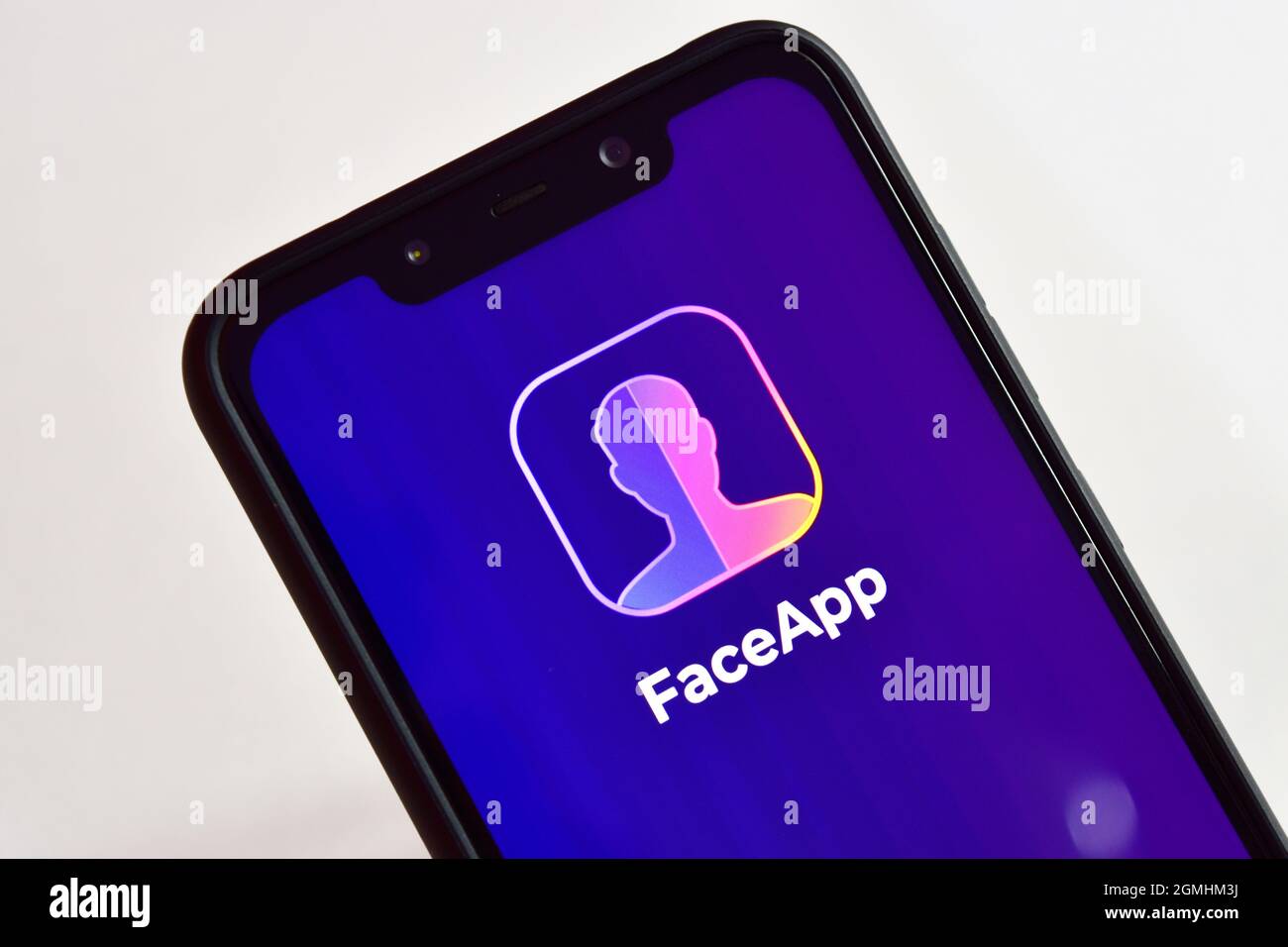 New Delhi, Inde, 8 janvier 2020 :- logo de Faceapp sur smartphone Banque D'Images