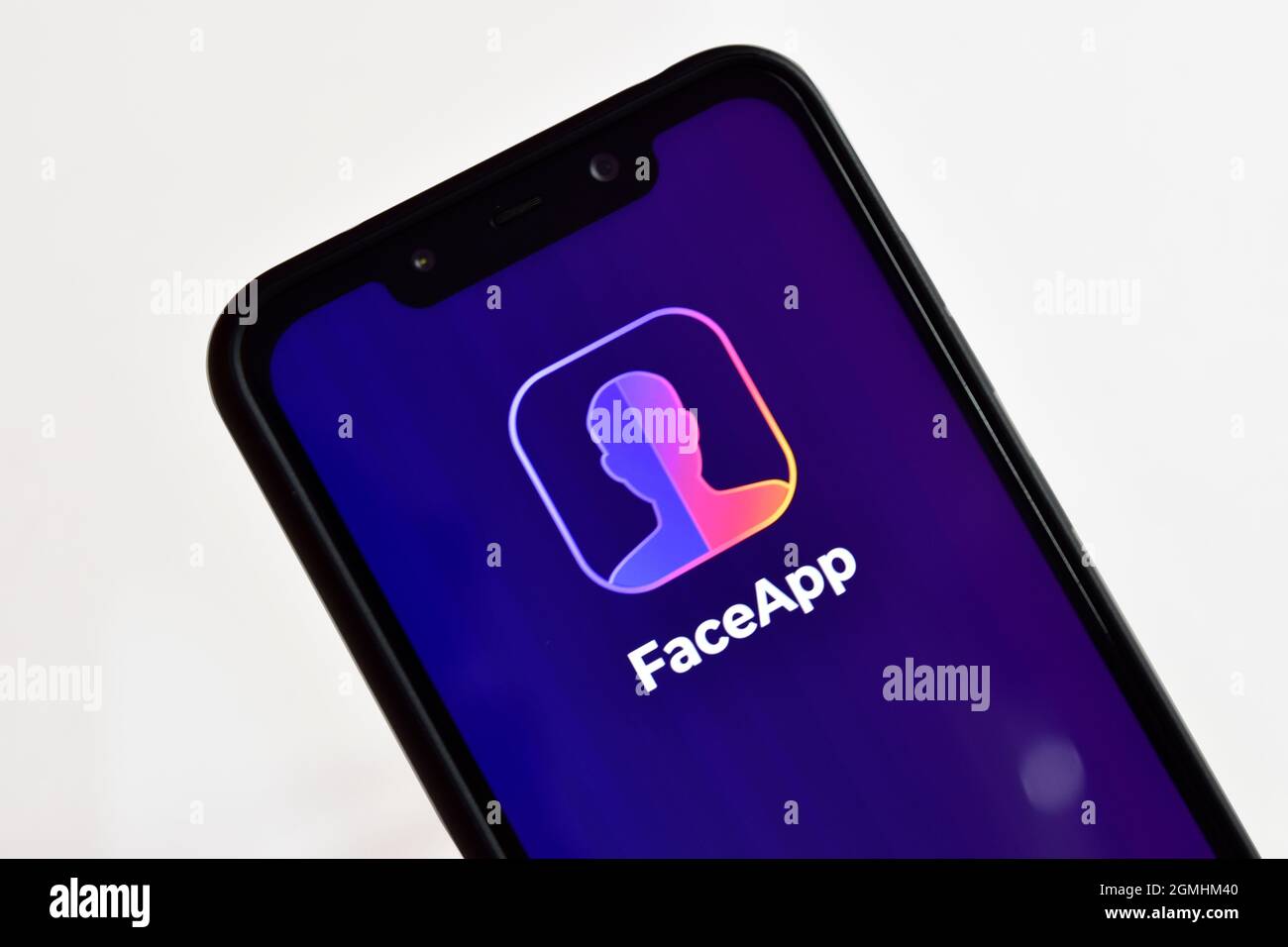 New Delhi, Inde, 8 janvier 2020 :- logo de Faceapp sur smartphone Banque D'Images