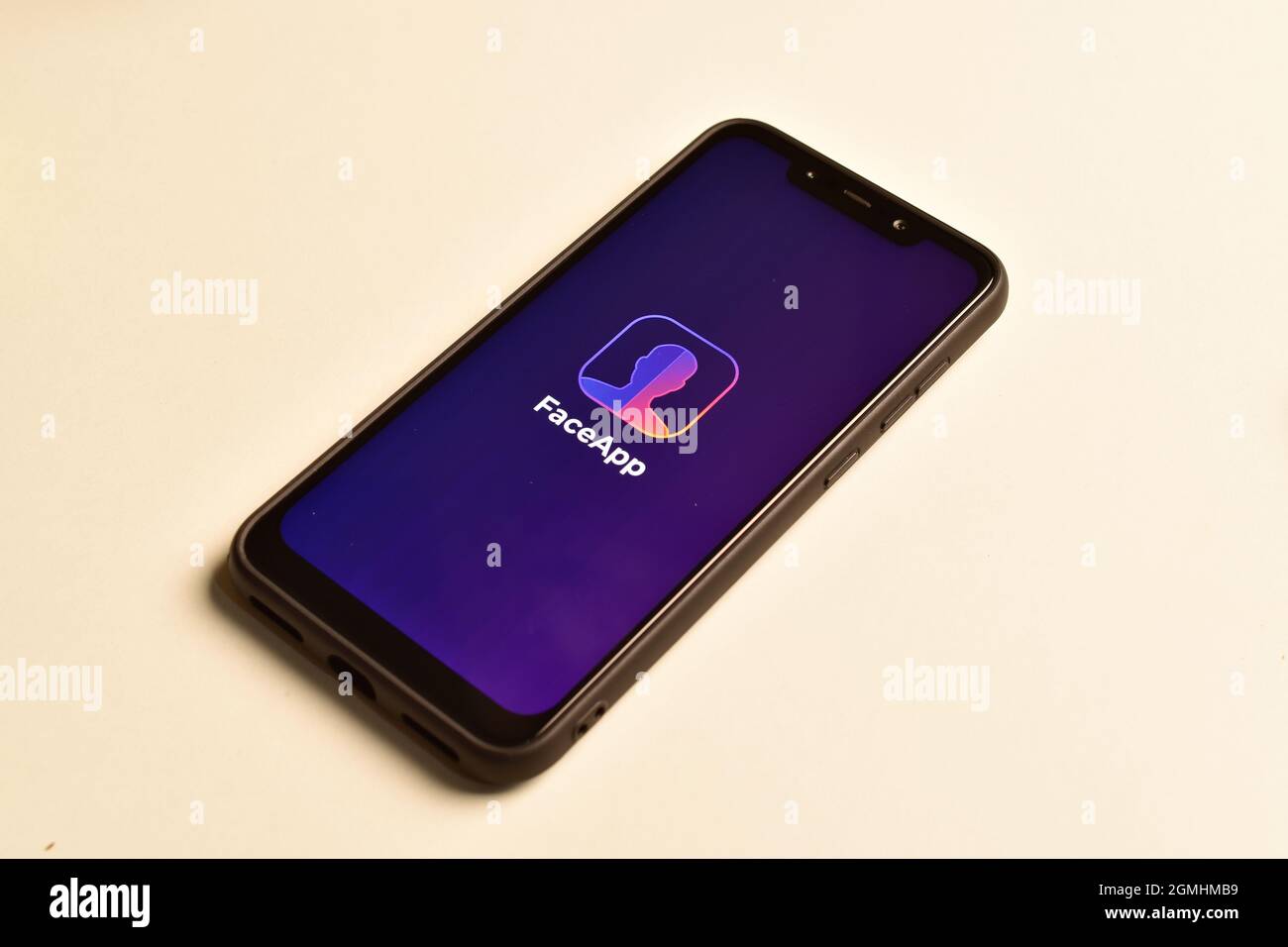 New Delhi, Inde, 8 janvier 2020 :- logo de Faceapp sur smartphone, application d'édition de photos Banque D'Images