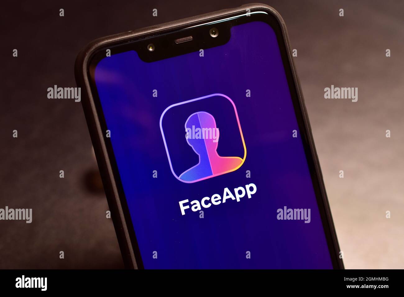 New Delhi, Inde, 8 janvier 2020:- Editeur de photos de FaceApp sur smartphone Banque D'Images