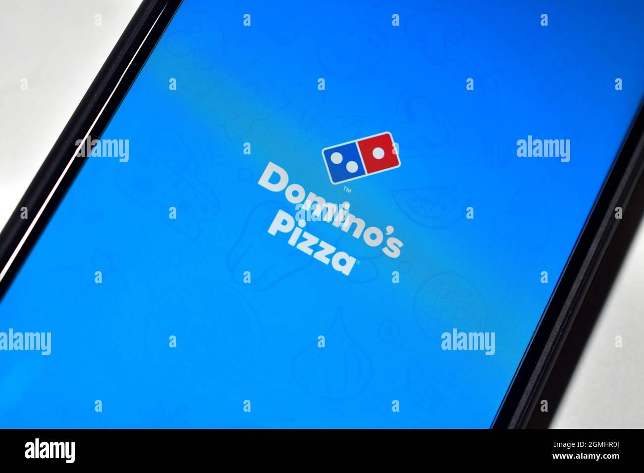 New Delhi, Inde, 16 janvier 2020 :- logo Domino sur smartphone, application de livraison de pizzas en ligne Banque D'Images