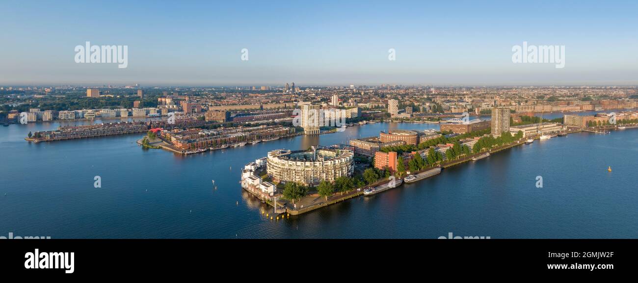 Panorama aérien de la zone résidentielle des Docklands de l'est à Amsterdam Banque D'Images