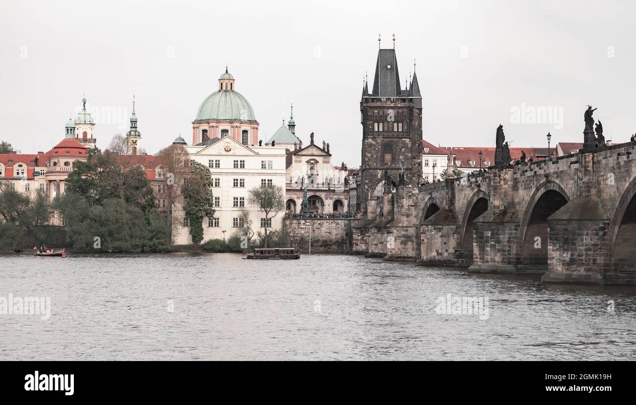 Vue sur la vieille ville de Prague en journée. République tchèque Banque D'Images