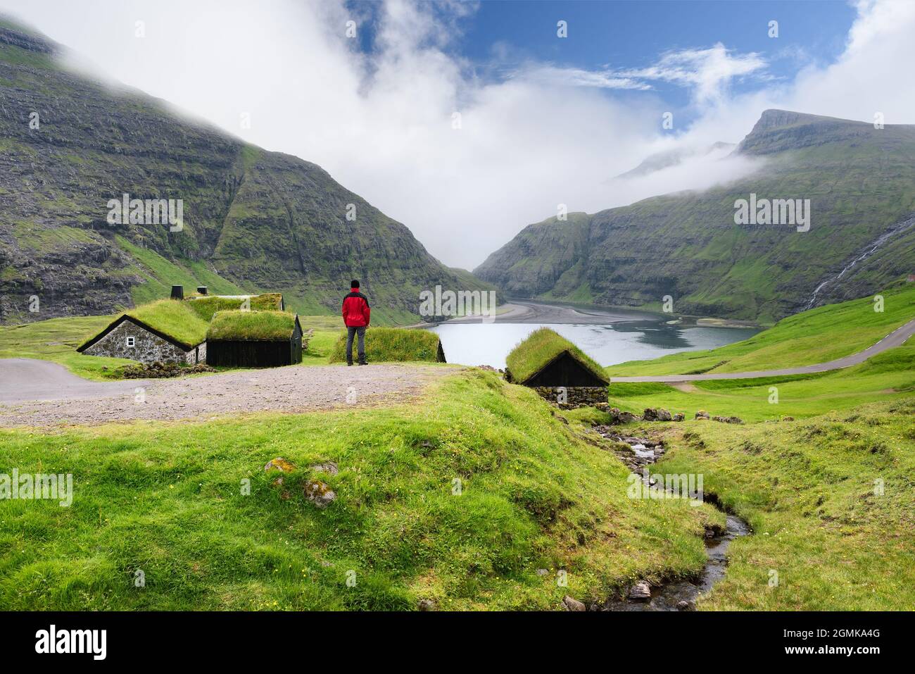 Magnifique village de Saksun sur l'île de Streymoy, îles Féroé Banque D'Images