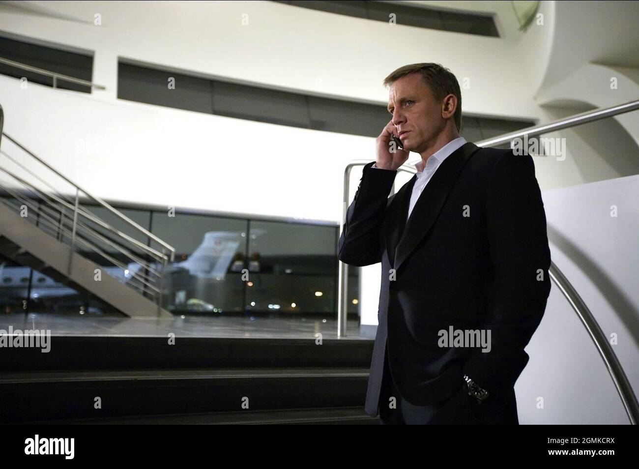 DANIEL CRAIG, QUANTUM DE CONSOLATION, 2008, ©MGM Banque D'Images