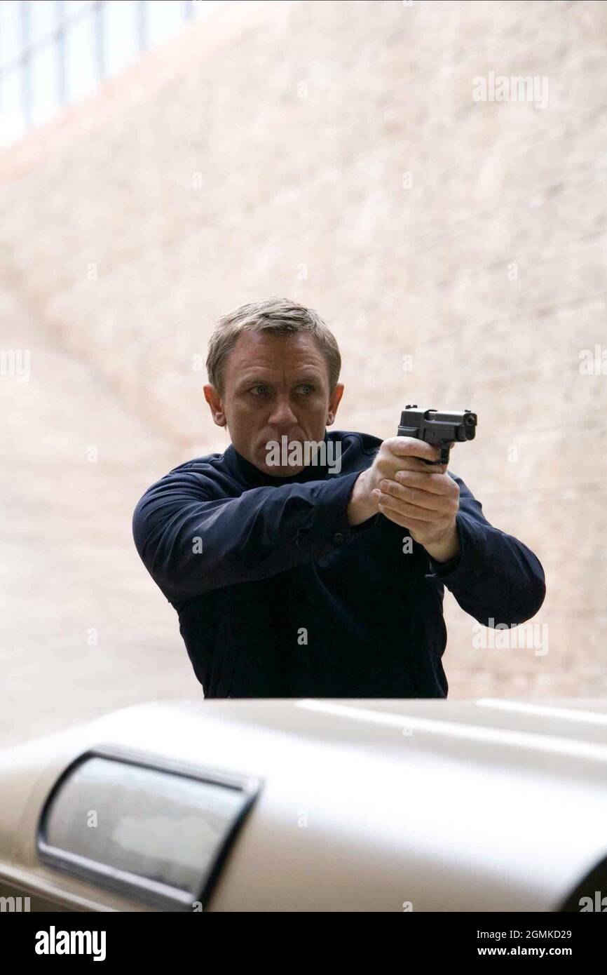 DANIEL CRAIG, QUANTUM DE CONSOLATION, 2008, ©MGM Banque D'Images