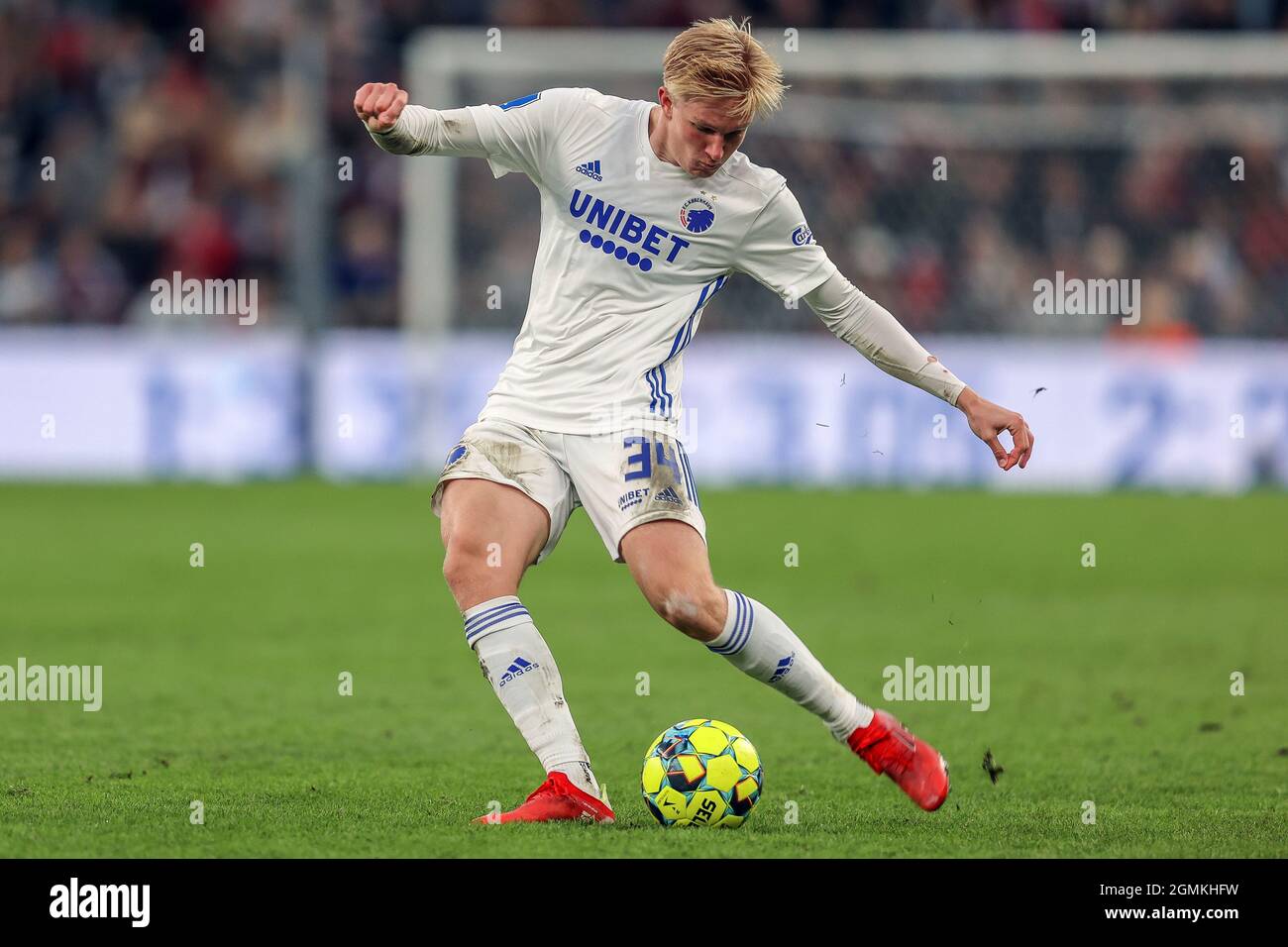 Copenhague, Danemark. 19 septembre 2021. Victor Kristiansen (34) du FC Copenhague vu lors du 3F Superliga match entre le FC Copenhague et le FC Midtjylland à Parken à Copenhague. (Crédit photo : Gonzales photo/Alamy Live News Banque D'Images