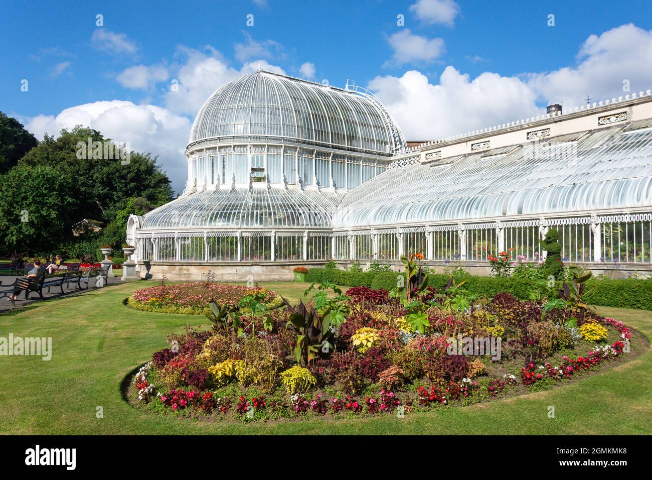 Serre en dôme victorien, jardins botaniques, quartier Queens, ville de Belfast, Irlande du Nord, Royaume-Uni Banque D'Images