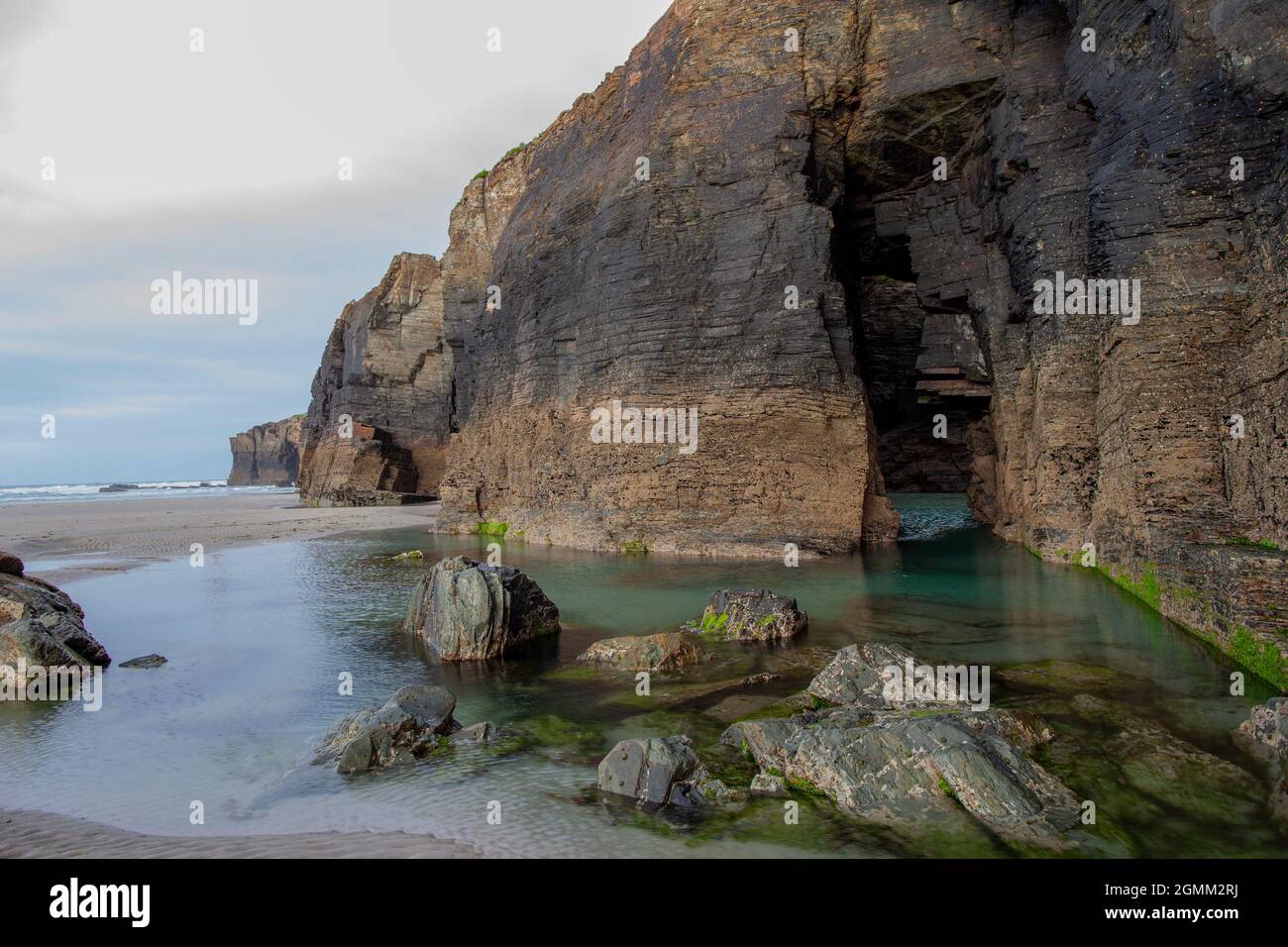 Les magnifiques formations de roches de la plage des cathédrales. Lugo, Galice, Espagne Banque D'Images