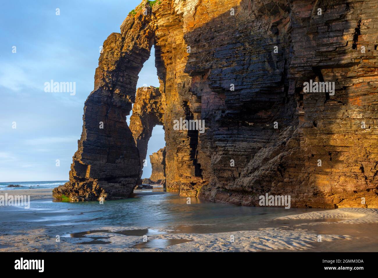 Les magnifiques formations de roches de la plage des cathédrales. Lugo, Galice, Espagne Banque D'Images