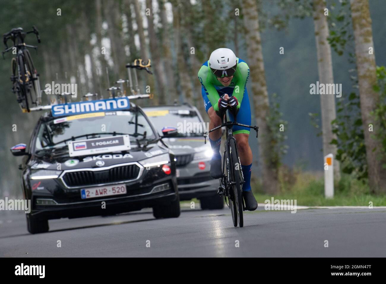 Tadej Pogačar participe à l'épreuve de temps des hommes élite des Championnats du monde de route UCI Banque D'Images