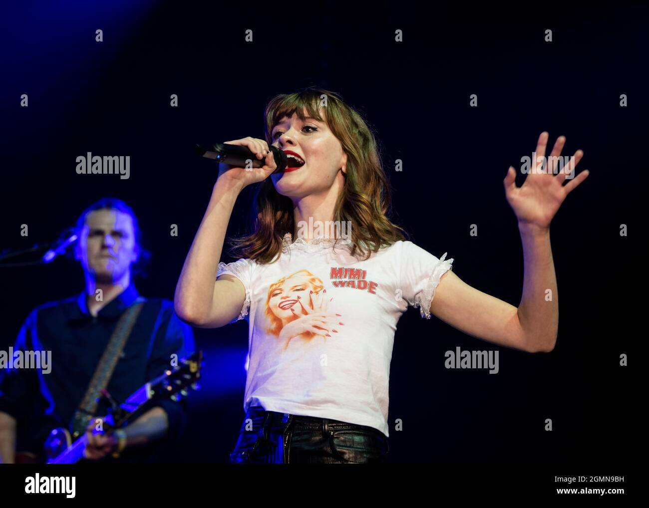 Newport, île de Wight, Royaume-Uni, dimanche 19 septembre 2021 Maisie Peters se produit en direct au festival de l'île de Wight Seaclose Park. Credit: DavidJensen / Empics Entertainment / Alamy Live News Banque D'Images