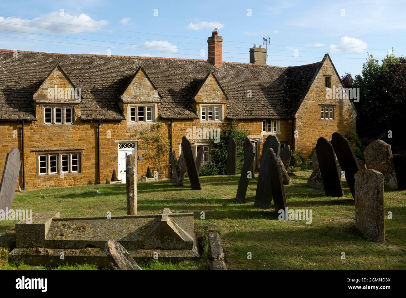 Cottages dans le village de Bringhurst vus du chantier naval de Leicestershire, Angleterre, Royaume-Uni Banque D'Images