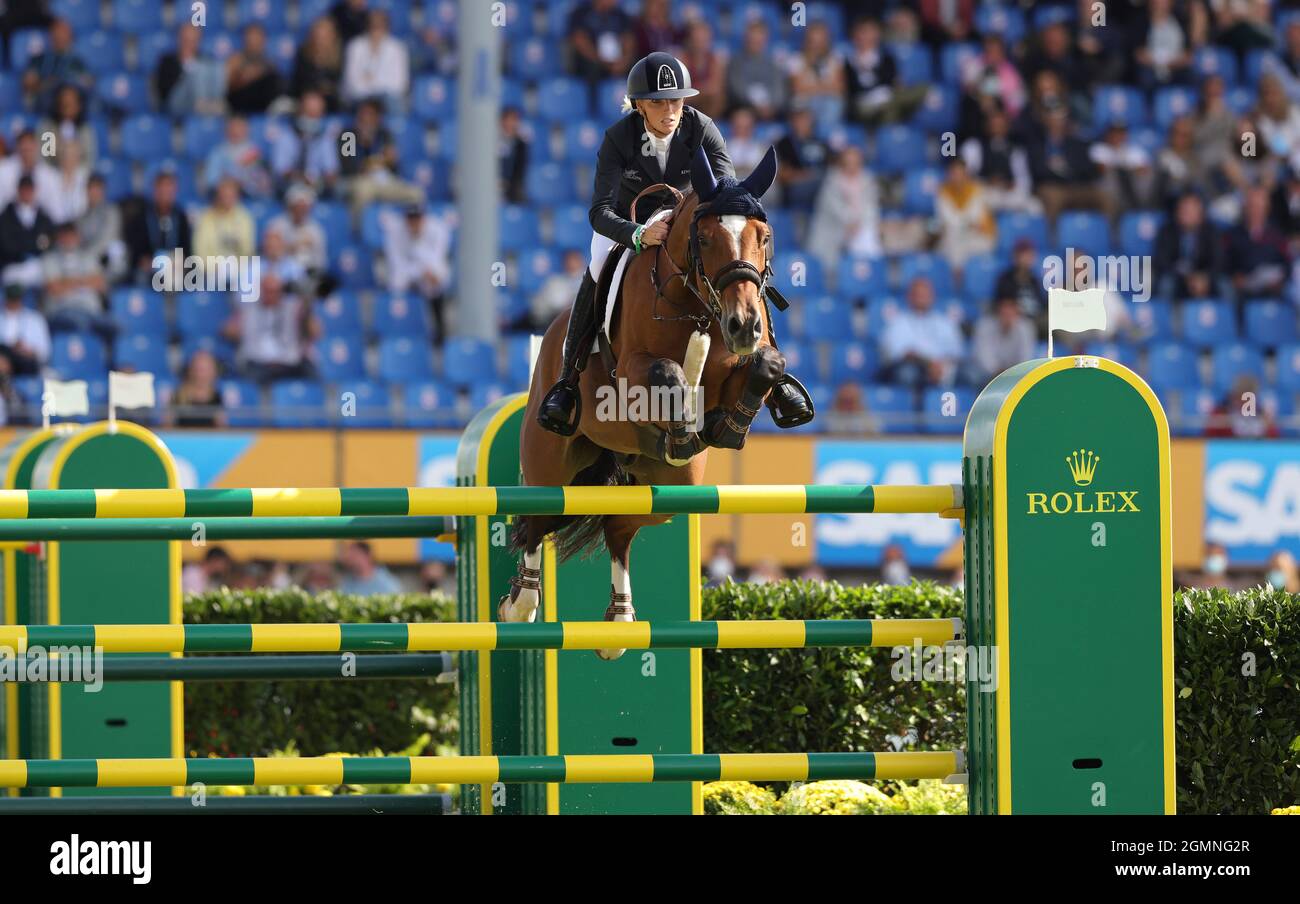 FIro: 19.09.2021, sport équestre, Aachener Soers, CHIO 2021, saut de  spectacle, ROLEX GRAND PRIX, Jana WARGERS, Allemagne, on LIMBRIDGE Photo  Stock - Alamy