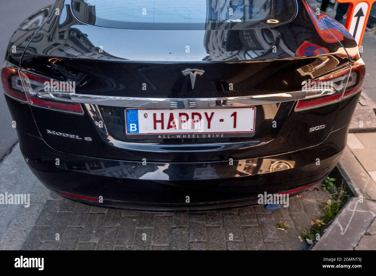 Gentl, Belgien, personaliziertes Nummerschild Happy 1, Tesla, seit