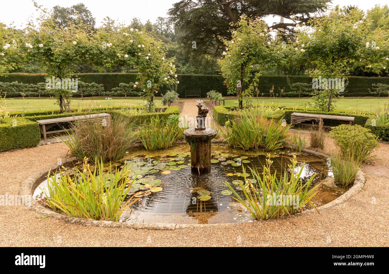 Bridge End Garden, Saffron Walden, Essex. ROYAUME-UNI Banque D'Images