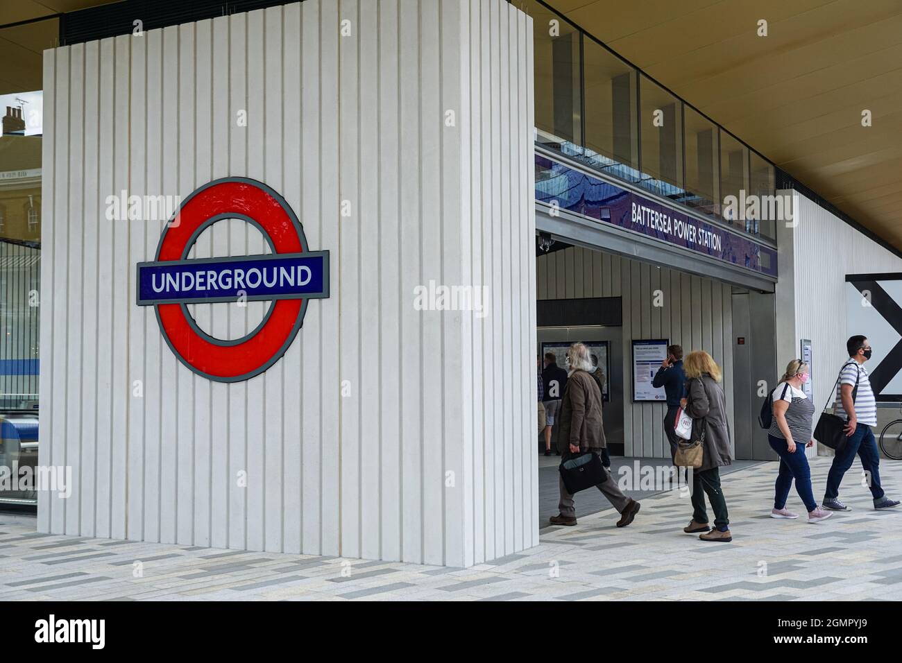 Métro de Londres récemment ouvert Battersea Power Station station sur la ligne Nord, Londres, Angleterre Royaume-Uni Banque D'Images