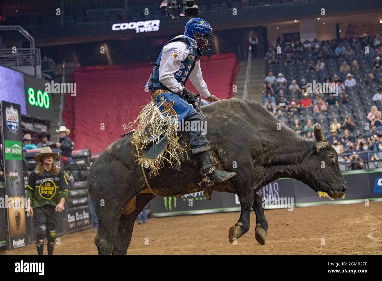 Newark, États-Unis. 18 septembre 2021. Ezekiel Mitchell manèges Fish Camp pendant le Professional Bull Riders 2021 déchaînez l'événement Beast au Prudential Center de Newark. (Photo par Ron Adar/SOPA Images/Sipa USA) crédit: SIPA USA/Alay Live News Banque D'Images Newark, États-Unis. 18 septembre 2021. Ezekiel Mitchell manèges Fish Camp pendant le Professional Bull Riders 2021 déchaînez l'événement Beast au Prudential Center de Newark. (Photo par Ron Adar/SOPA Images/Sipa USA) crédit: SIPA USA/Alay Live News Banque D'Images