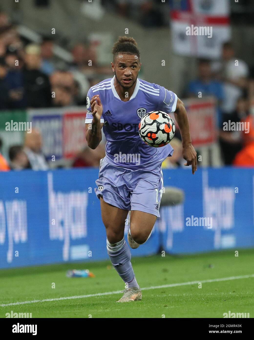 NEWCASTLE UPON TYNE. 17 SEPT Tyler Roberts de Leeds United lors du match de la Premier League entre Newcastle United et Leeds United à St. James's Park, Newcastle, le vendredi 17 septembre 2021. (Credit: Mark Fletcher | MI News) Credit: MI News & Sport /Alay Live News Banque D'Images